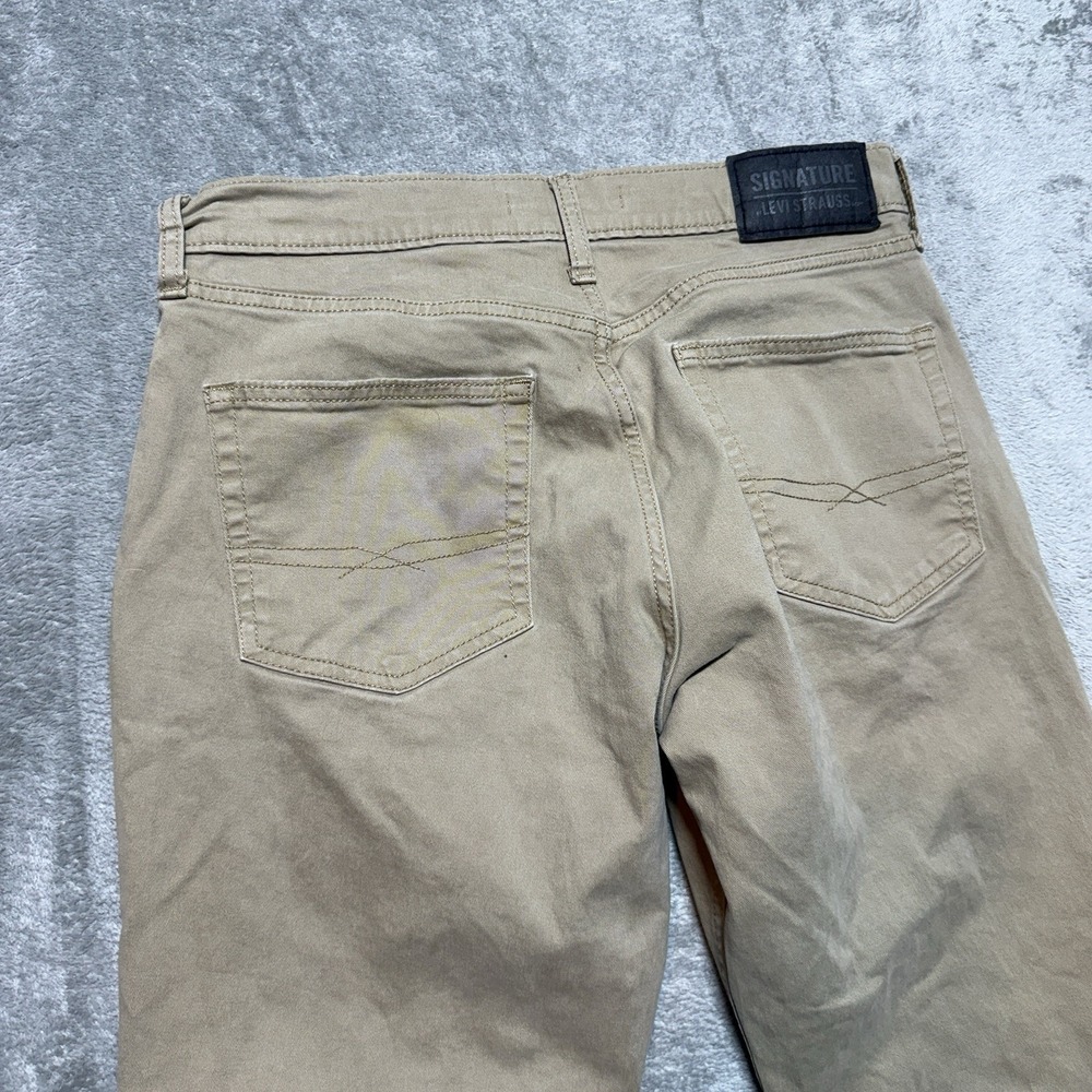 Levi's Signature Men's Athletic Fit Chino Pants W31 L30 Khaki Stretch Casual - Picture 6 of 11